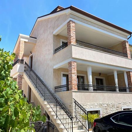 Apartments Sanja Pinezici  Exterior photo